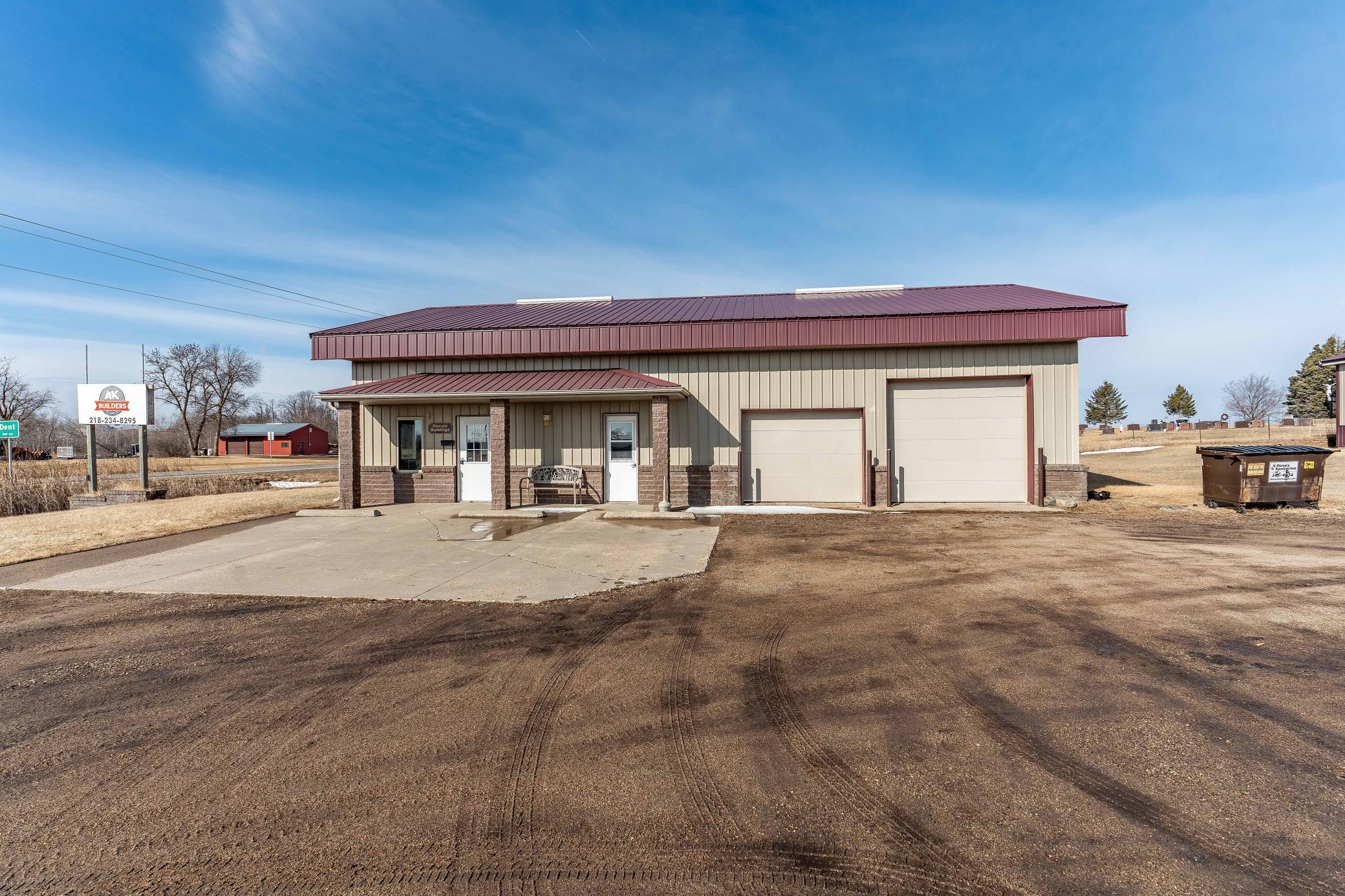Building 1/office and garage