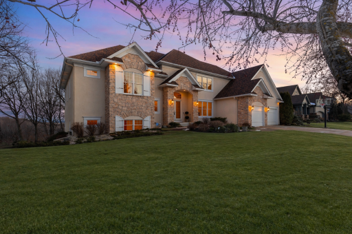 19043 Vogel Farm Trail, Eden Prairie, MN 55347
