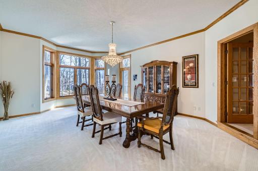 4 W Bay Lane, North Oaks, MN 55127
