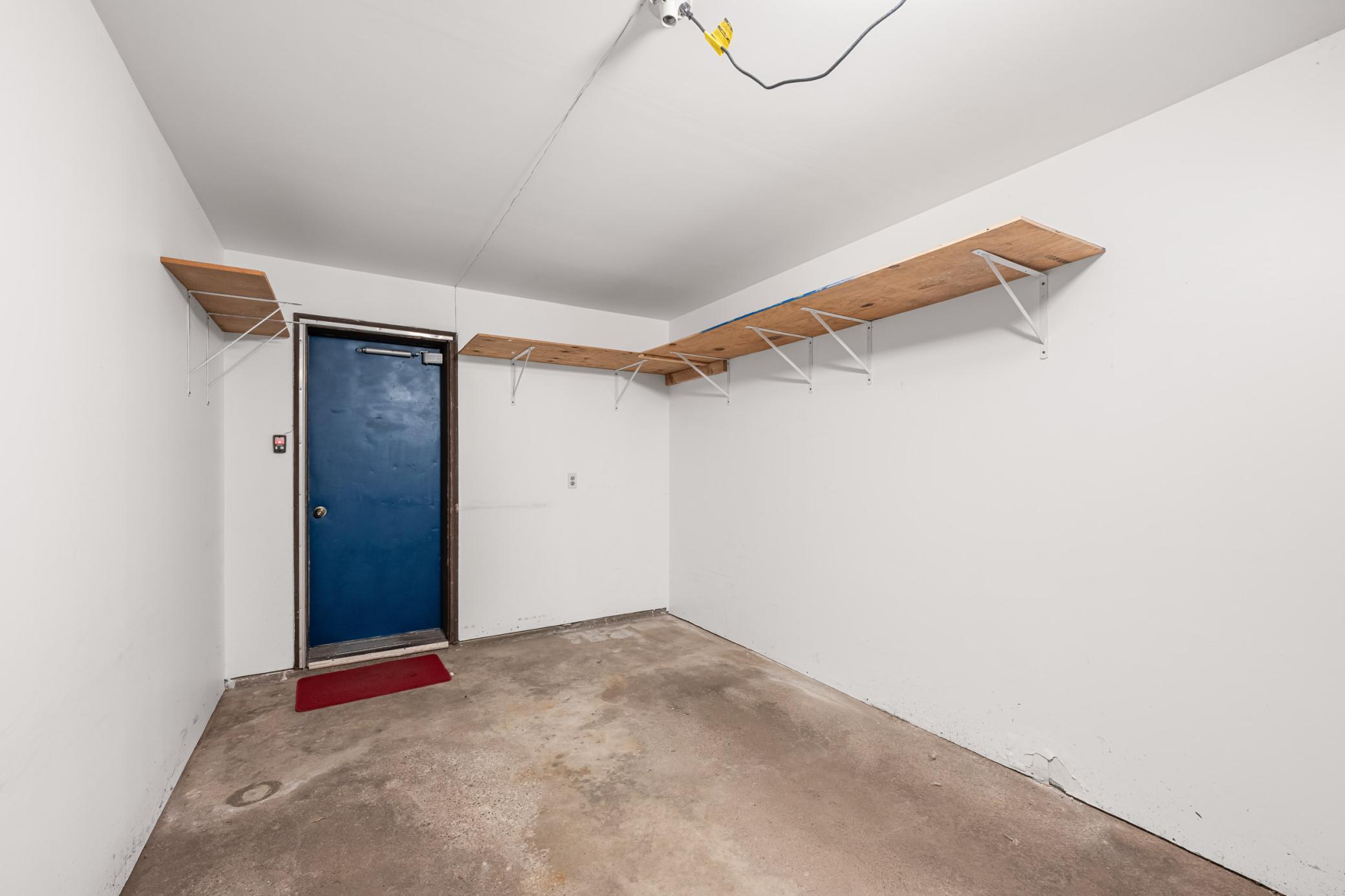 House entry from garage