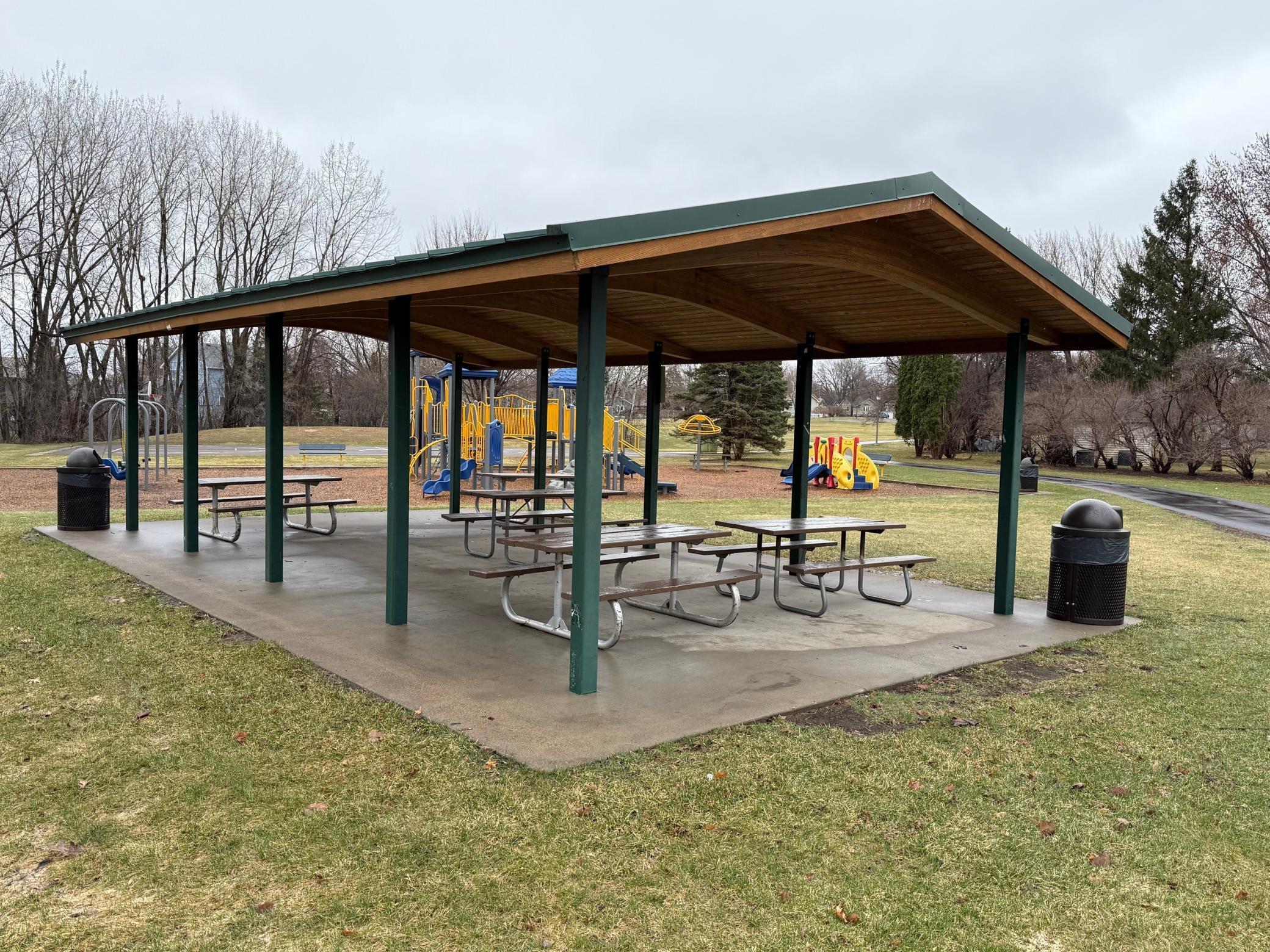 Eastside Park Pavilion (easy Walk)