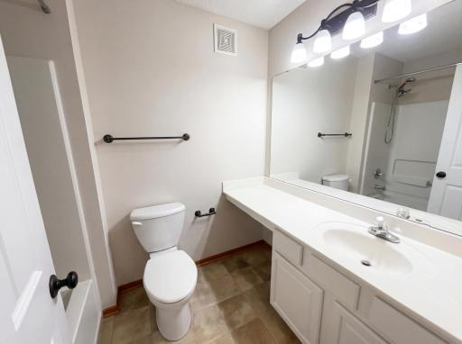 17005 78th Place N, Maple Grove, MN 55311