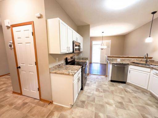 17005 78th Place N, Maple Grove, MN 55311