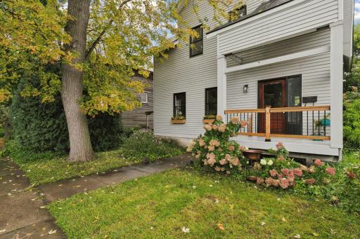 900 E River Terrace - Spacecrafting - 0003.jpg