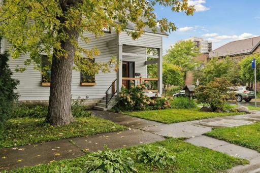 900 E River Terrace - Spacecrafting - 0002.jpg