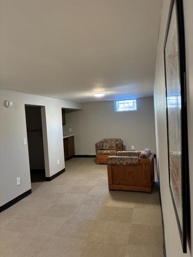 900 E River Terrace, Minneapolis, MN 55414