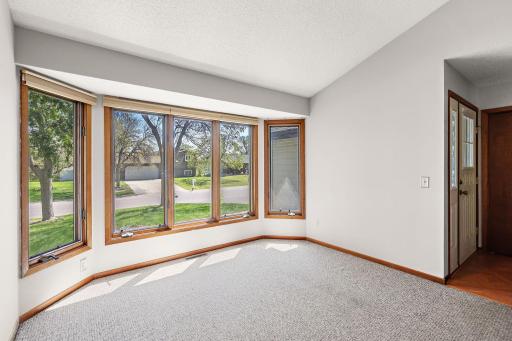 9419 James Avenue N, Minneapolis, MN 55444