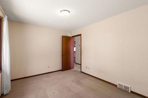 9419 James Avenue N, Minneapolis, MN 55444