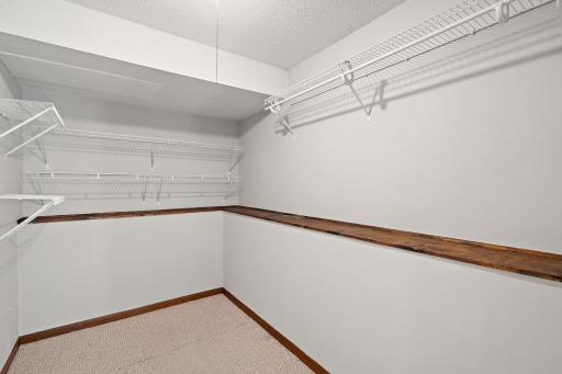 9419 James Avenue N, Minneapolis, MN 55444