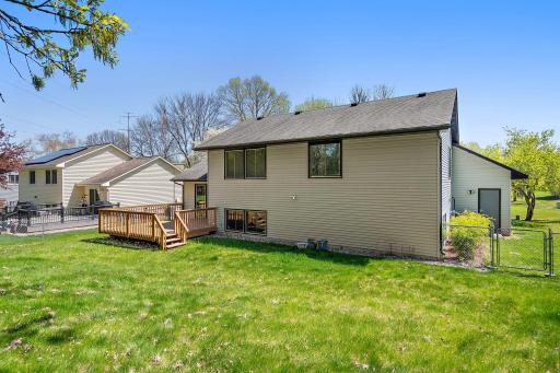 9419 James Avenue N, Minneapolis, MN 55444