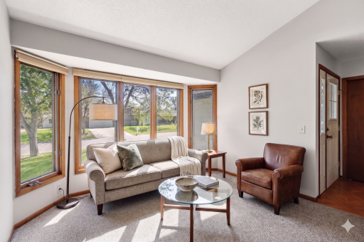 9419 James Avenue N, Minneapolis, MN 55444