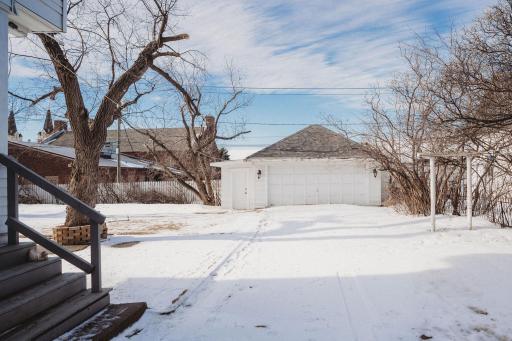 514 2nd Avenue SE, Jamestown, ND 58401