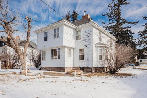 514 2nd Avenue SE, Jamestown, ND 58401