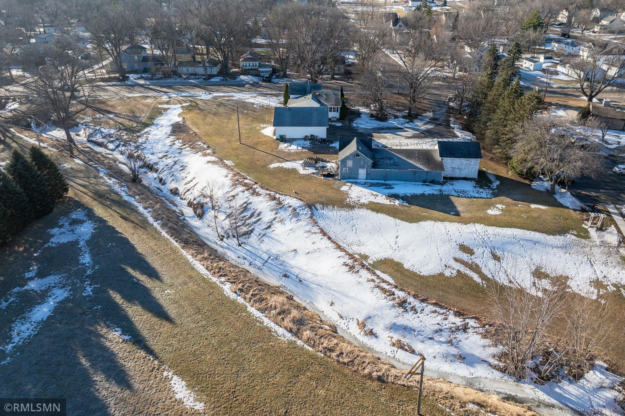 12-web-or-mls-200-e-north-st.jpg
