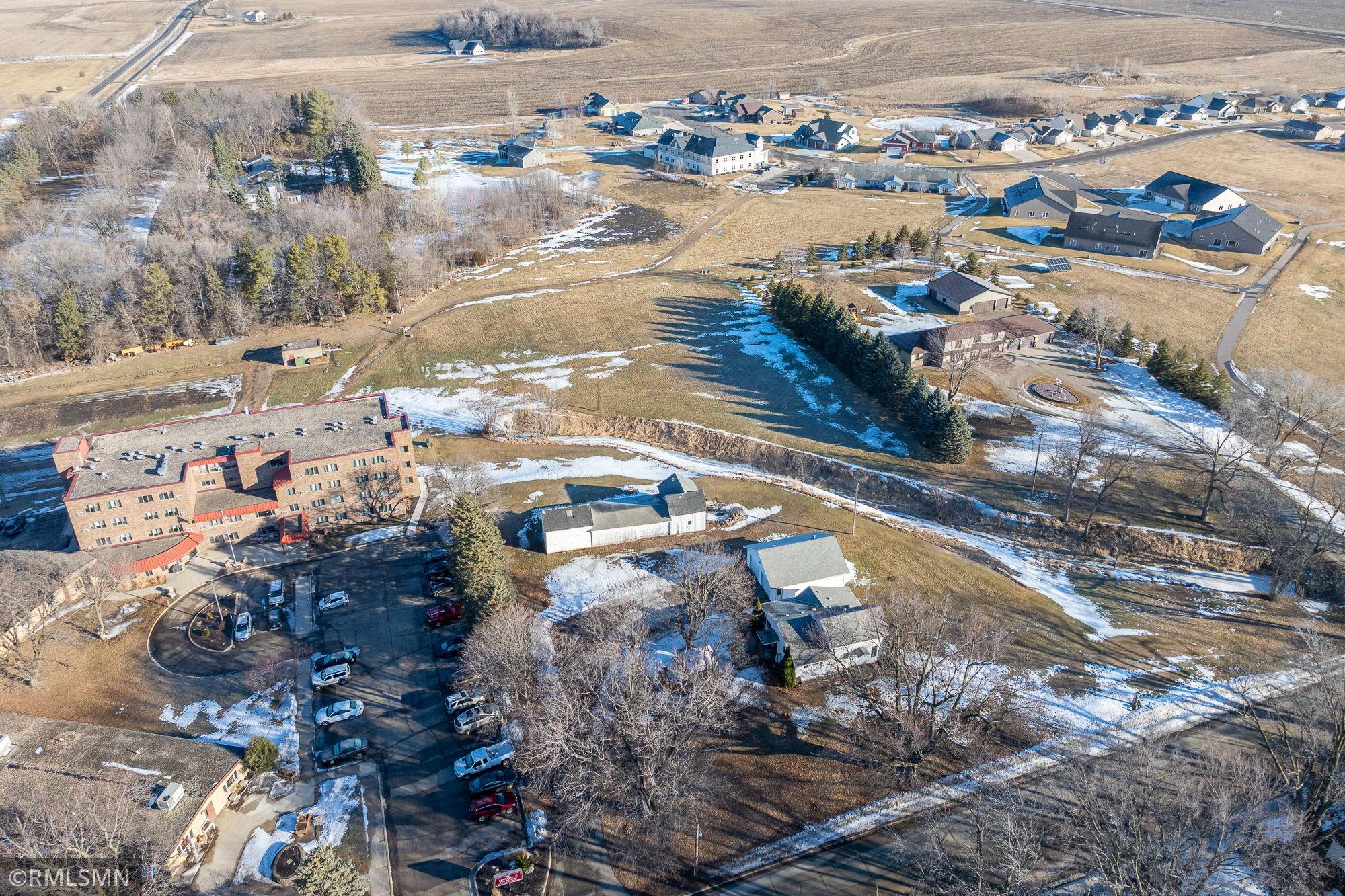 3-web-or-mls-200-e-north-st.jpg