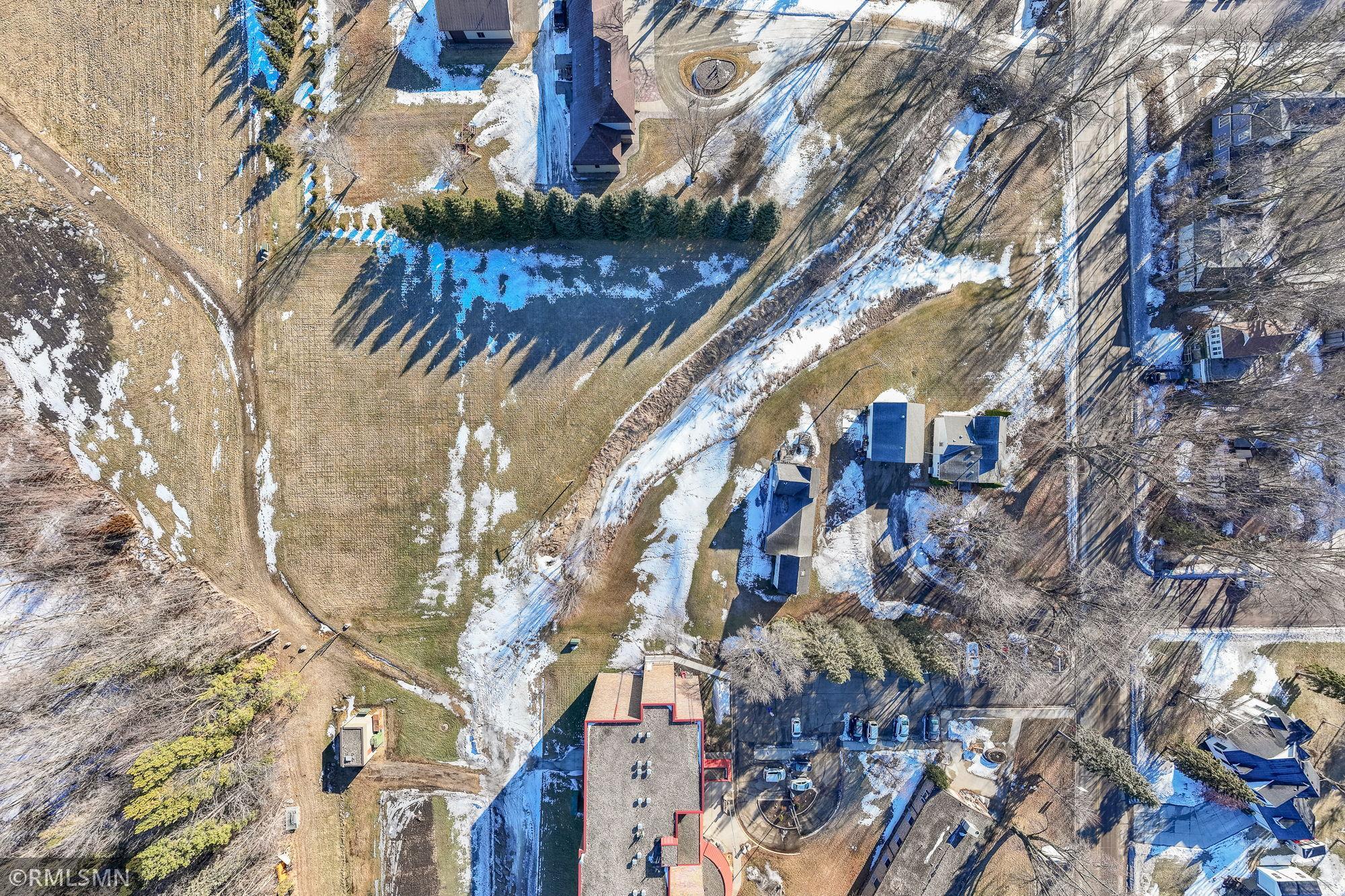 16-web-or-mls-200-e-north-st.jpg