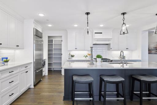 222 Ferndale Road S, 304, Wayzata, MN 55391