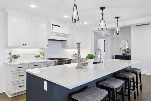 Oversized center island allows for extra seating and room to entertain