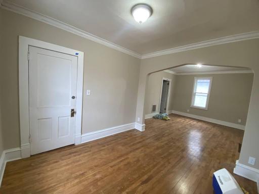 909 27th Avenue NE, Minneapolis, MN 55418