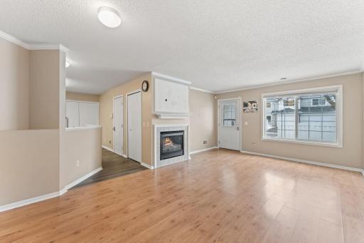 15816 Fleet Trail, 237, Apple Valley, MN 55124