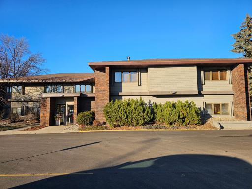 Willmar, MN 56201