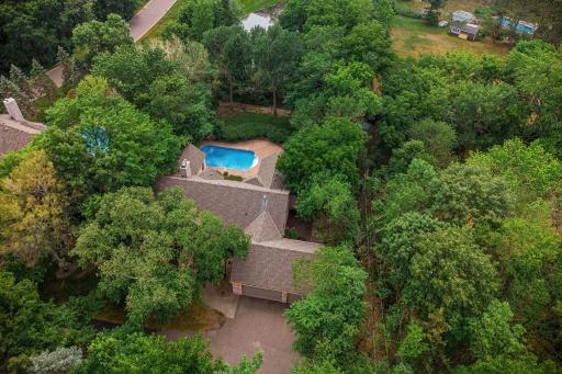 4902 Woodhurst Lane, Minnetonka, MN 55345