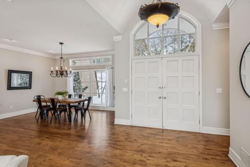 4902 Woodhurst Lane, Minnetonka, MN 55345