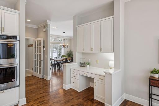 4902 Woodhurst Lane, Minnetonka, MN 55345