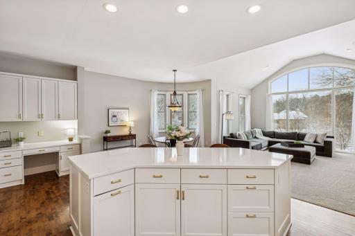 4902 Woodhurst Lane, Minnetonka, MN 55345