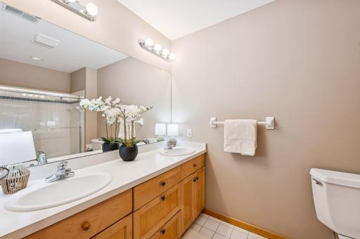 4902 Woodhurst Lane, Minnetonka, MN 55345