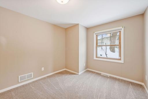 4902 Woodhurst Lane, Minnetonka, MN 55345