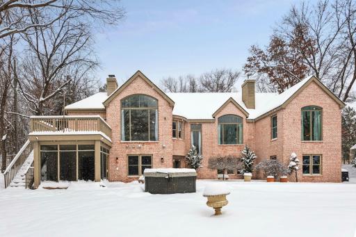 4902 Woodhurst Lane, Minnetonka, MN 55345