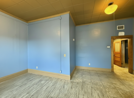 109 N Court Street, Fergus Falls, MN 56537