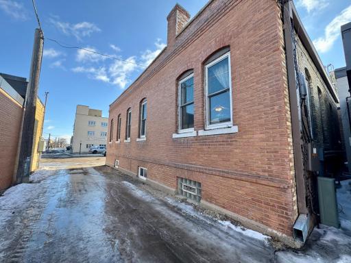 109 N Court Street, Fergus Falls, MN 56537