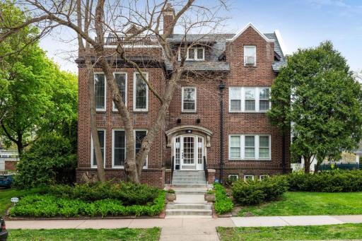 Photo for 1820 Girard Avenue S, Minneapolis, MN 55403 - listing #7019992 1820 Girard Avenue S, Minneapolis, MN 55403