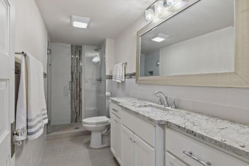1820 Girard Avenue S, Minneapolis, MN 55403