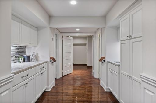 1820 Girard Avenue S, Minneapolis, MN 55403