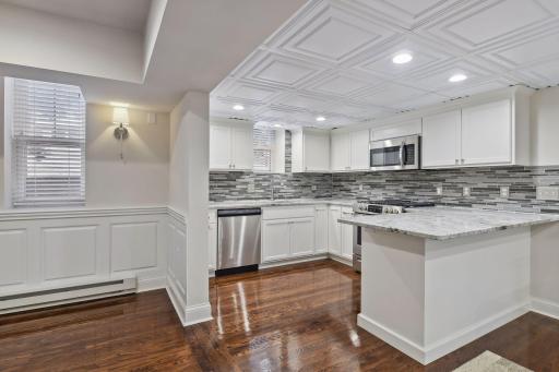 1820 Girard Avenue S, Minneapolis, MN 55403