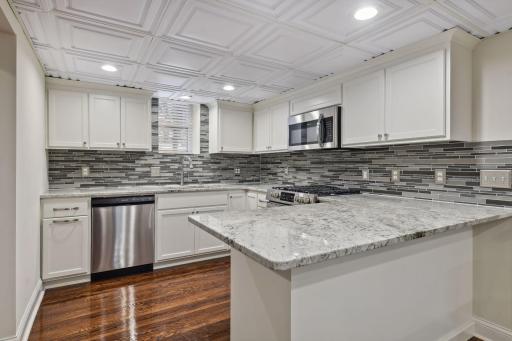 1820 Girard Avenue S, Minneapolis, MN 55403