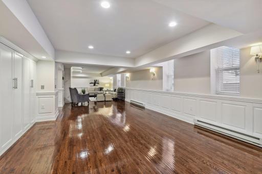 1820 Girard Avenue S, Minneapolis, MN 55403