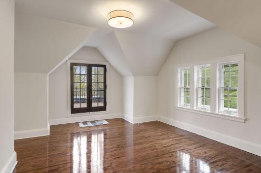 1820 Girard Avenue S, Minneapolis, MN 55403