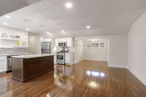 1820 Girard Avenue S, Minneapolis, MN 55403