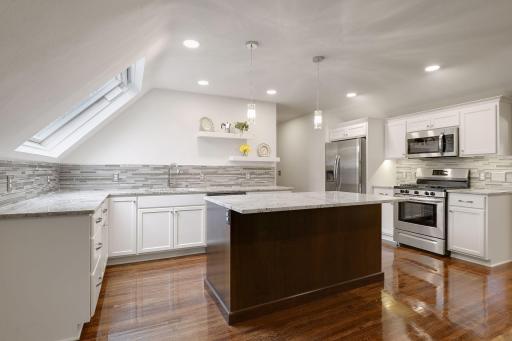 1820 Girard Avenue S, Minneapolis, MN 55403