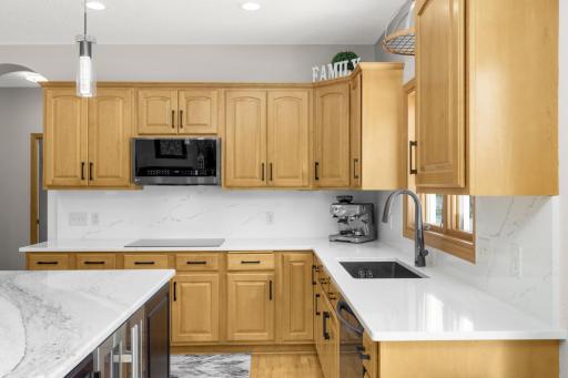 2780 Alamo Circle NE, Minneapolis, MN 55449