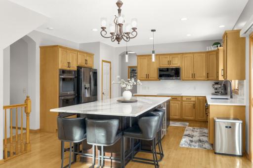 2780 Alamo Circle NE, Minneapolis, MN 55449