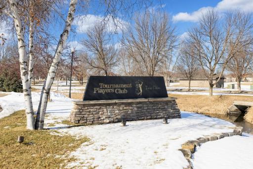 2780 Alamo Circle NE, Minneapolis, MN 55449