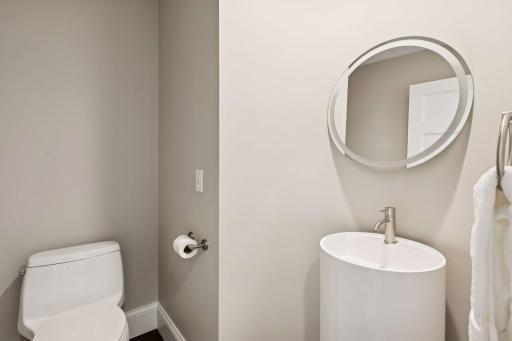 5347 Pinewood Trail, Edina, MN 55436