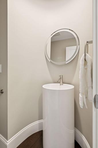 5347 Pinewood Trail, Edina, MN 55436