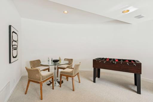 5347 Pinewood Trail, Edina, MN 55436