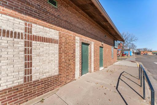 205 2nd Street SW, Braham, MN 55006